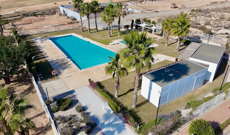 124.900 Euros