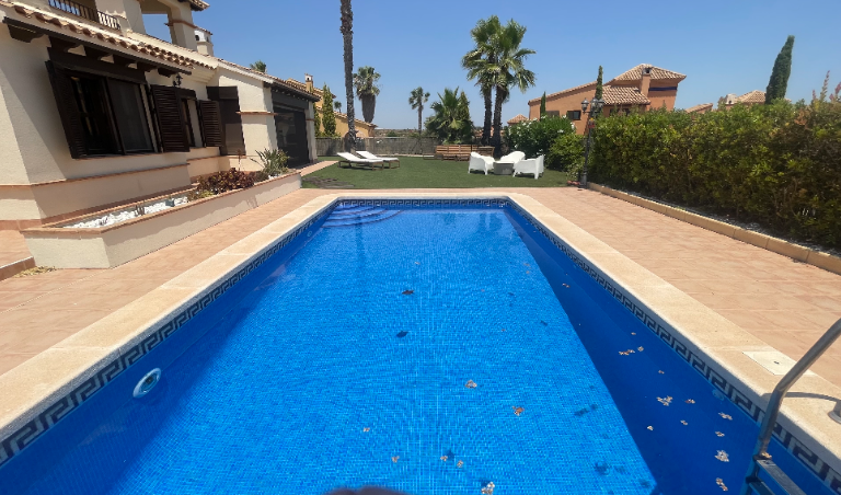 369.950 Euros