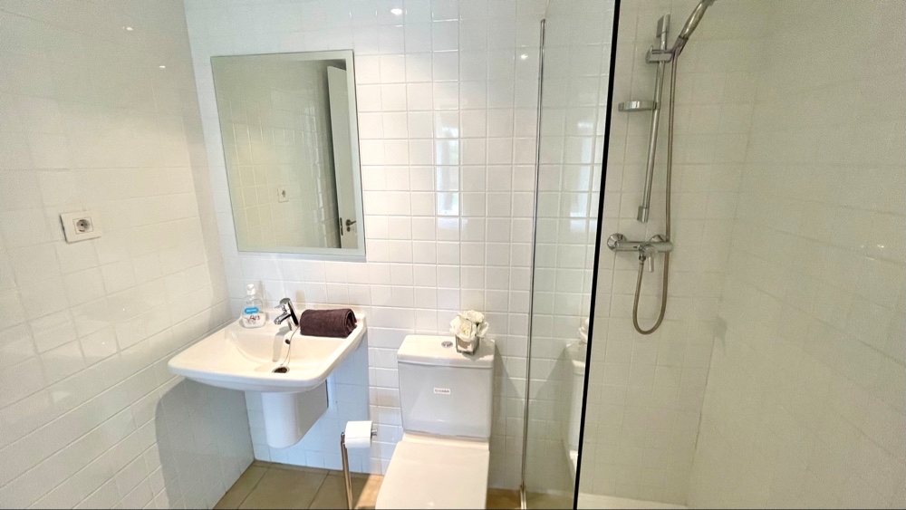 118.995 Euros         Corvera Country Club