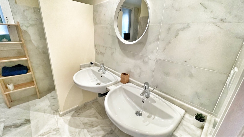 164.950 Euros Re-Sale