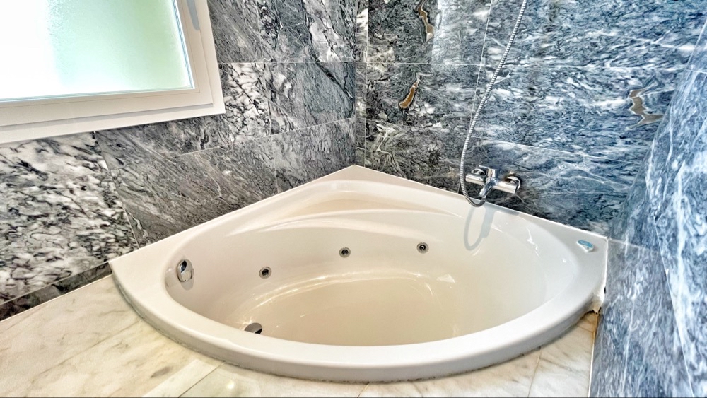 164.950 Euros Re-Sale