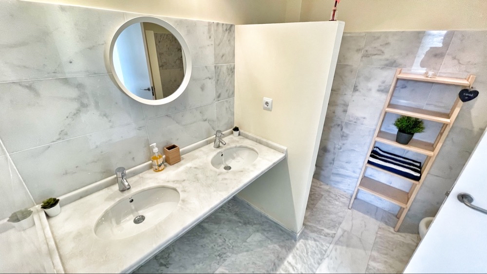 164.950 Euros Re-Sale