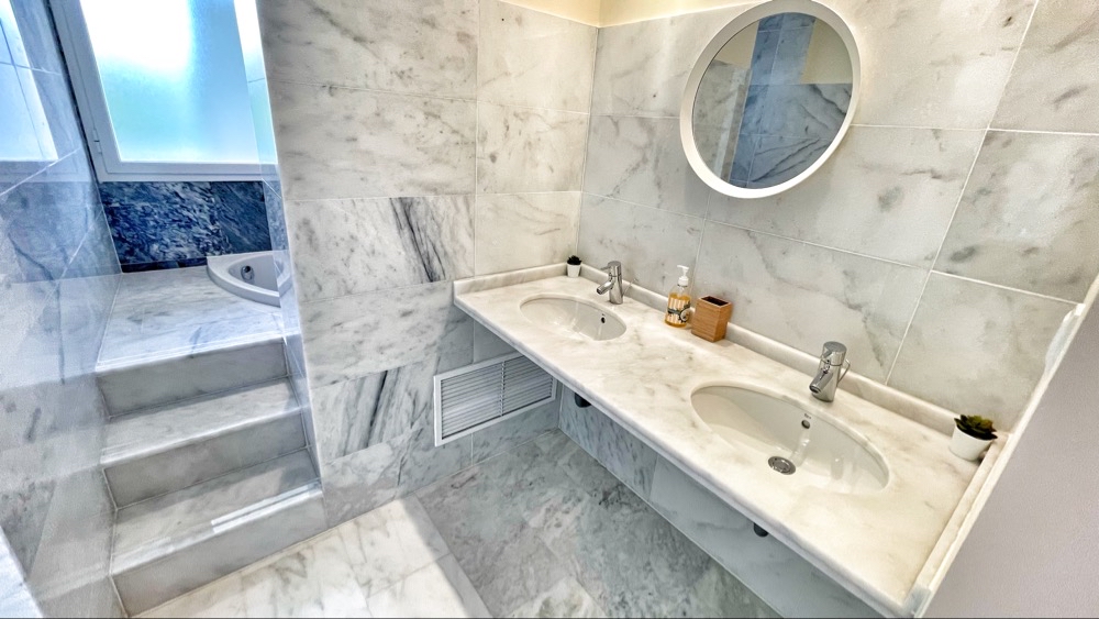 164.950 Euros Re-Sale