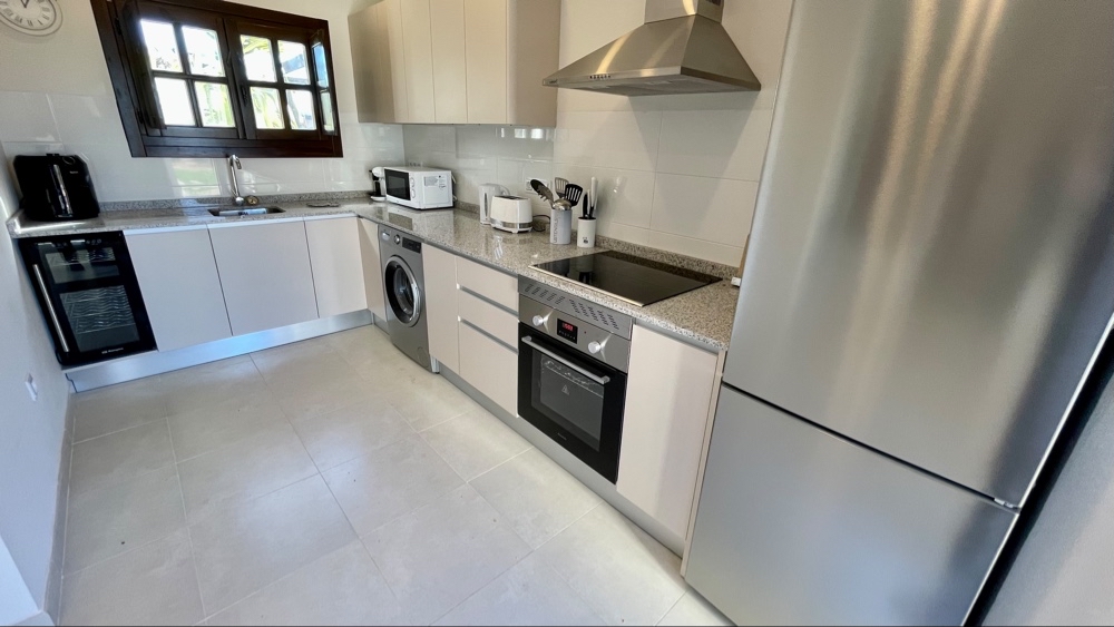 379.950 Euros