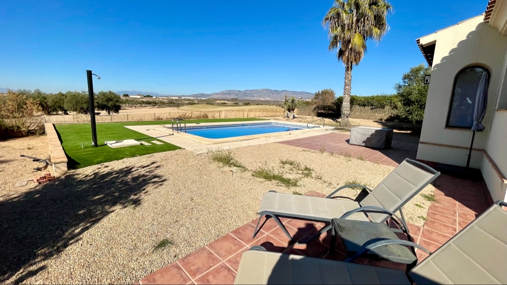 379.950 Euros