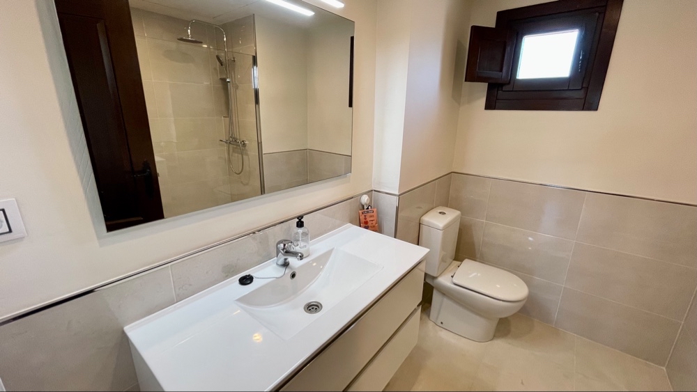379.950 Euros