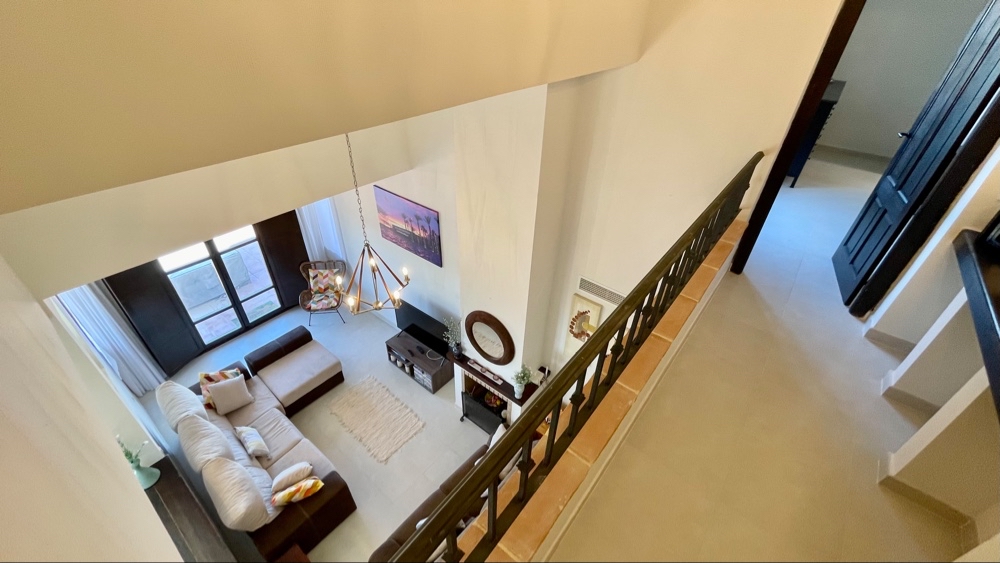 379.950 Euros