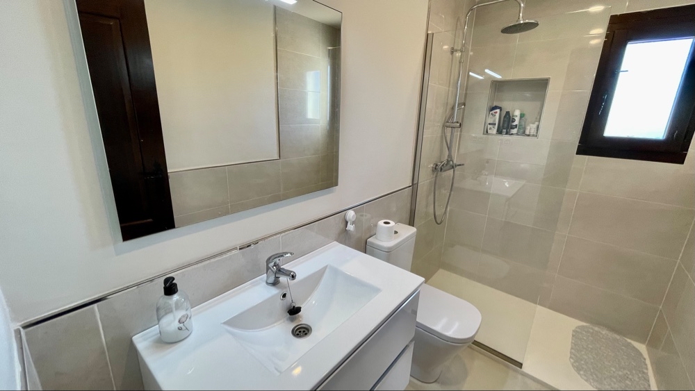 379.950 Euros
