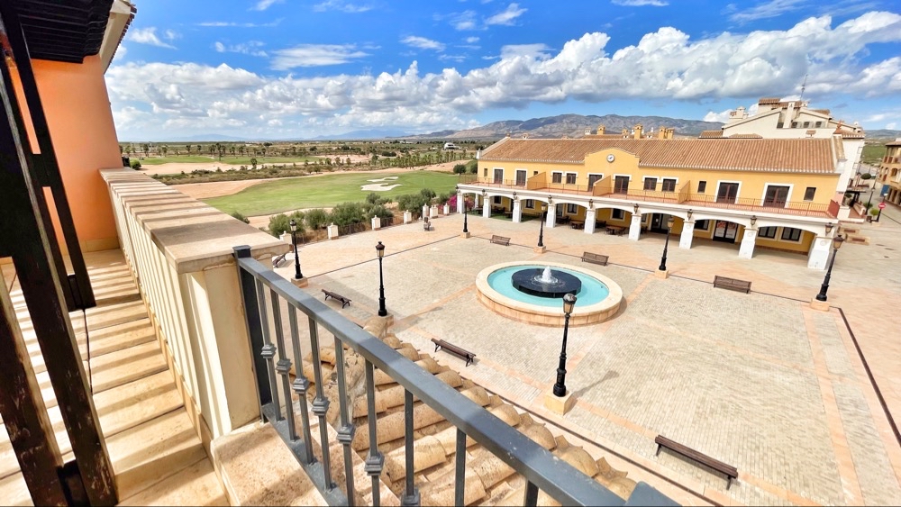 107.000 Euros Top Floor