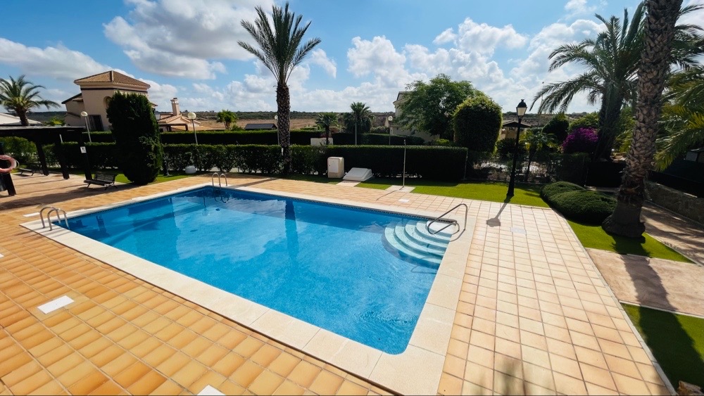 210.000 Euros