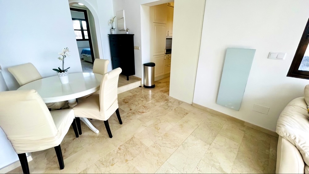 285.000 Euros