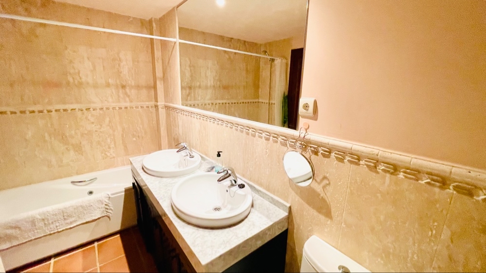 129.950 Euros
