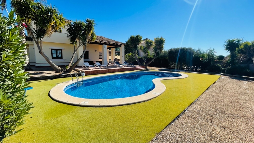 345.000 Euros