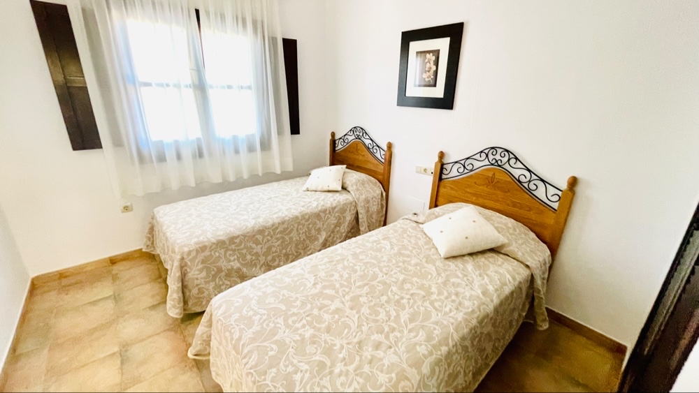 345.000 Euros