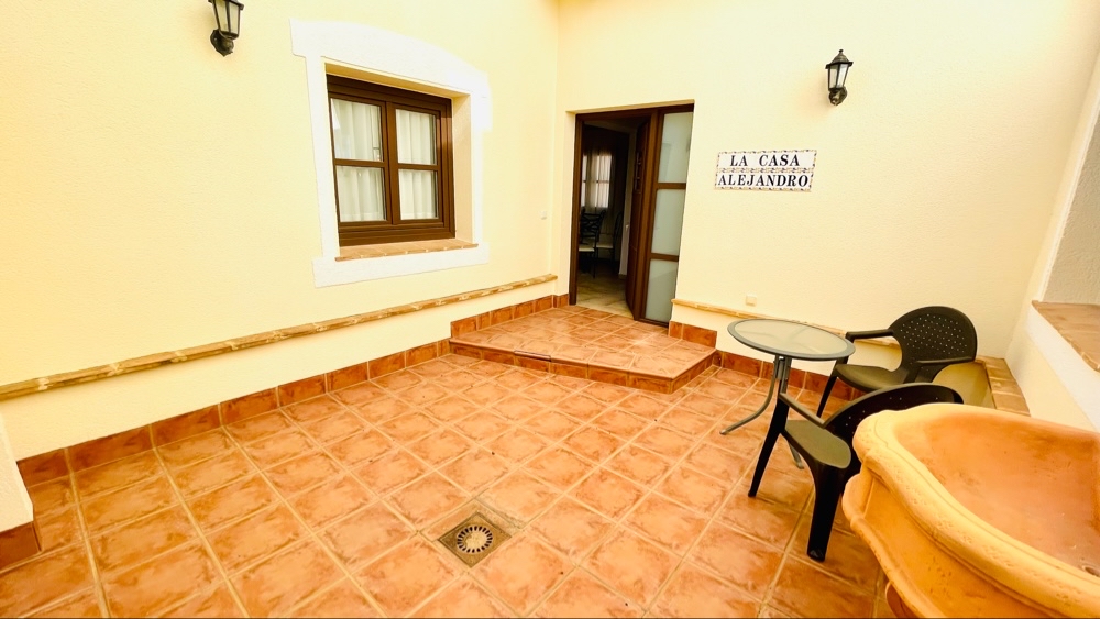 345.000 Euros