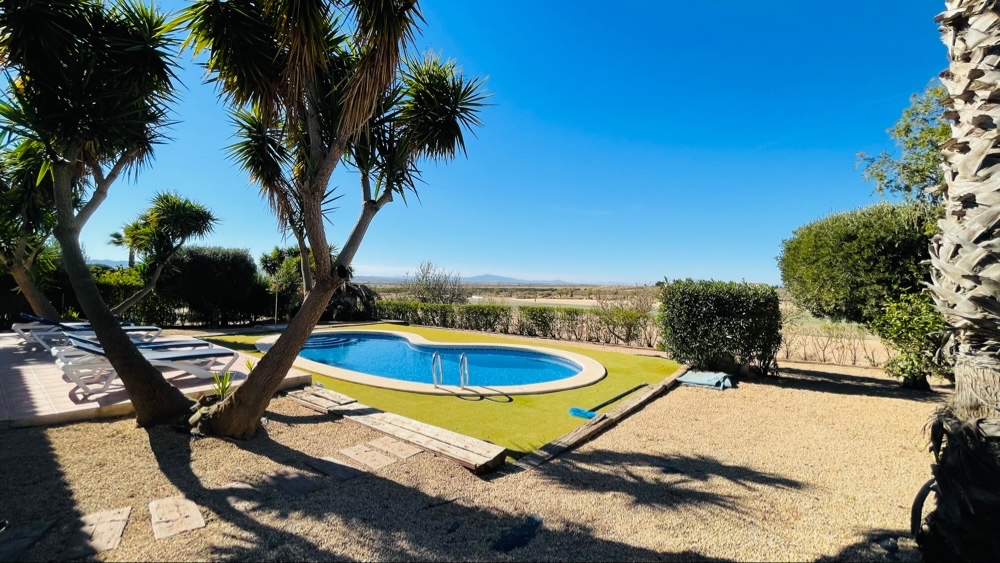 345.000 Euros