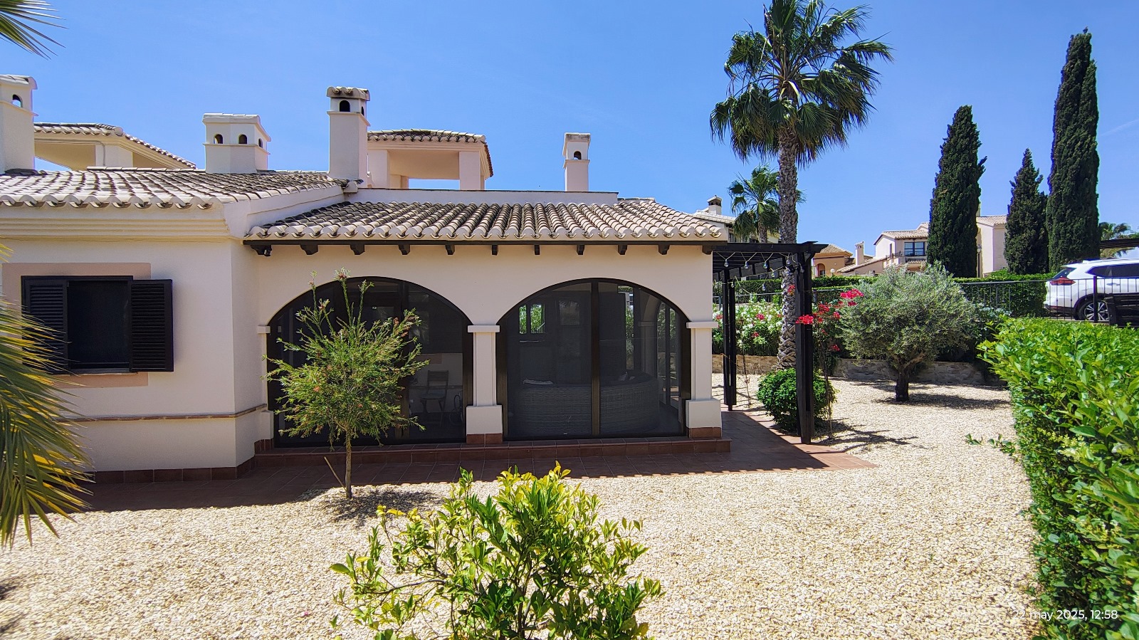 199.900 Euros
