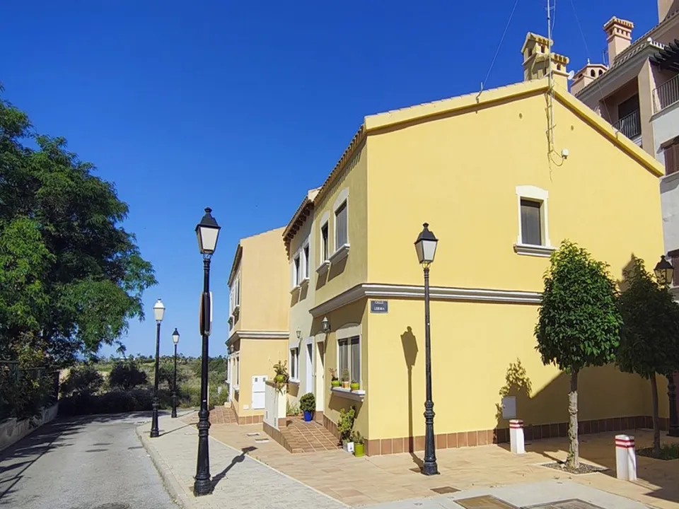 179.900 Euros