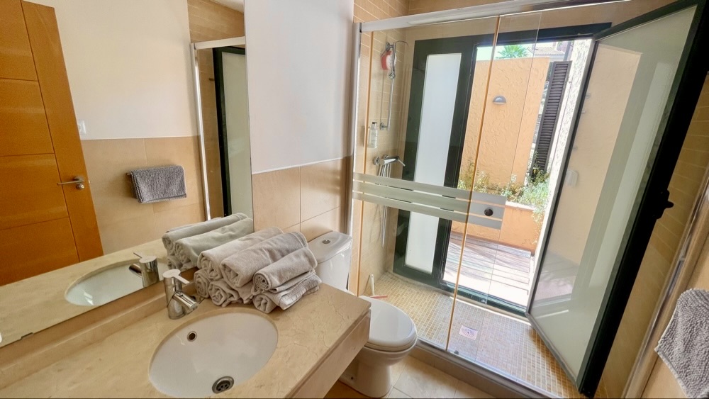 179.950 Euros