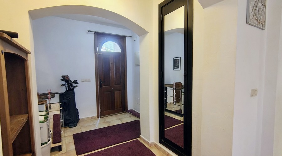 180.000 Euros