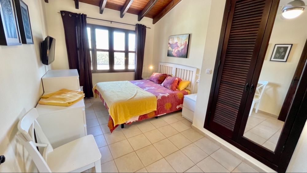 369.950 Euros