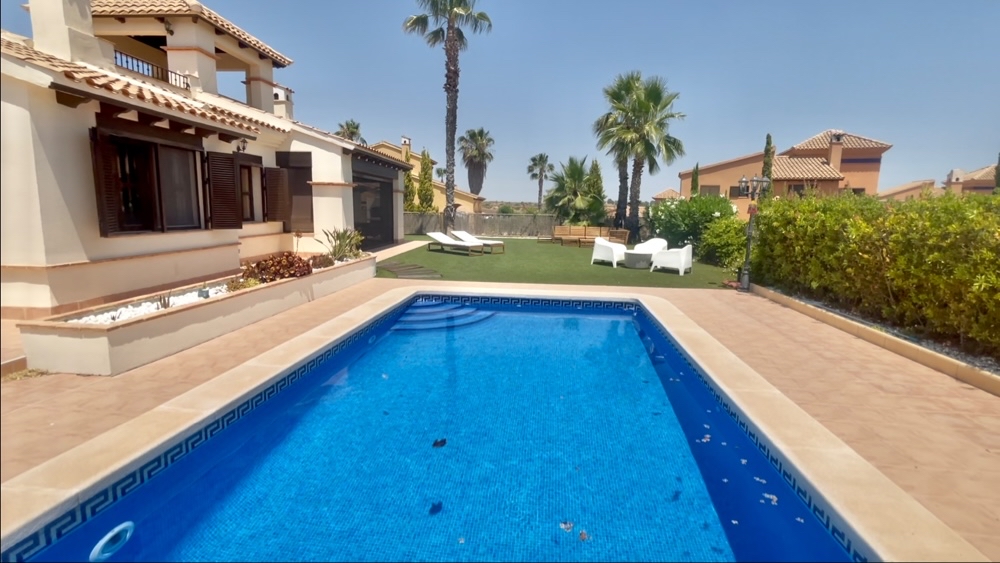 369.950 Euros