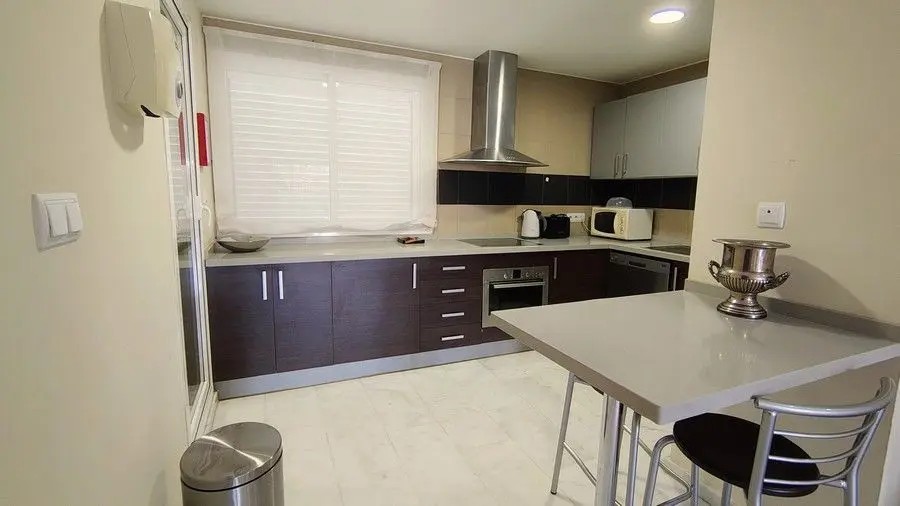 199.900 Euros