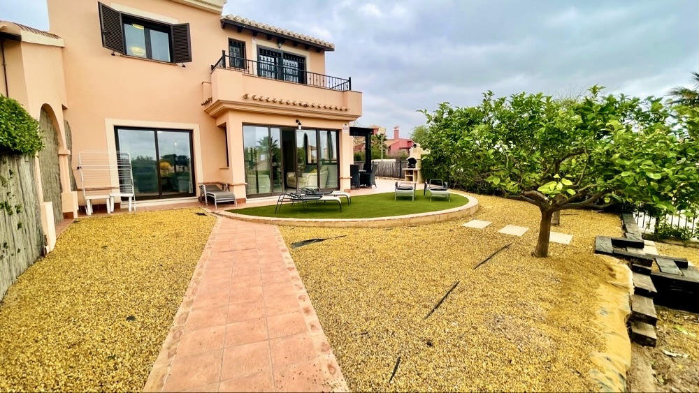 285.000 Euros