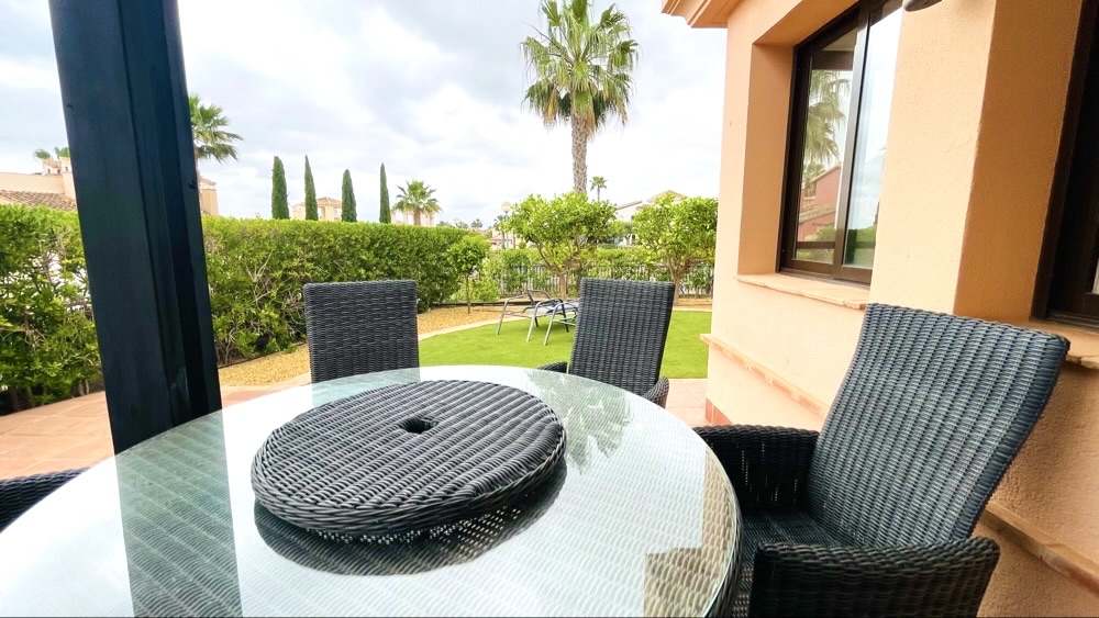 285.000 Euros