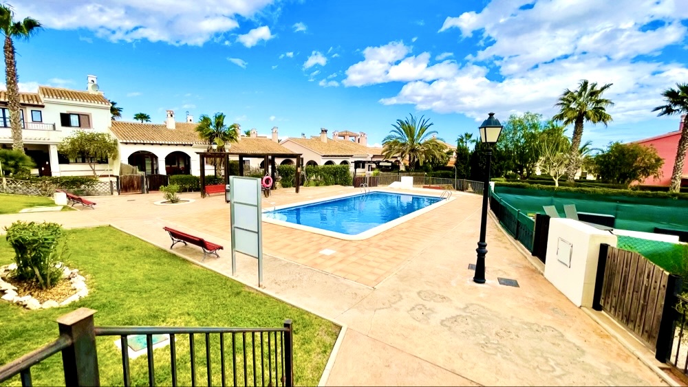 285.000 Euros