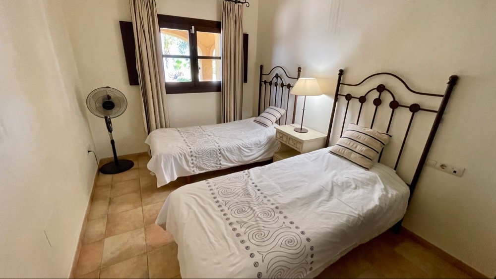 374.995 Euros