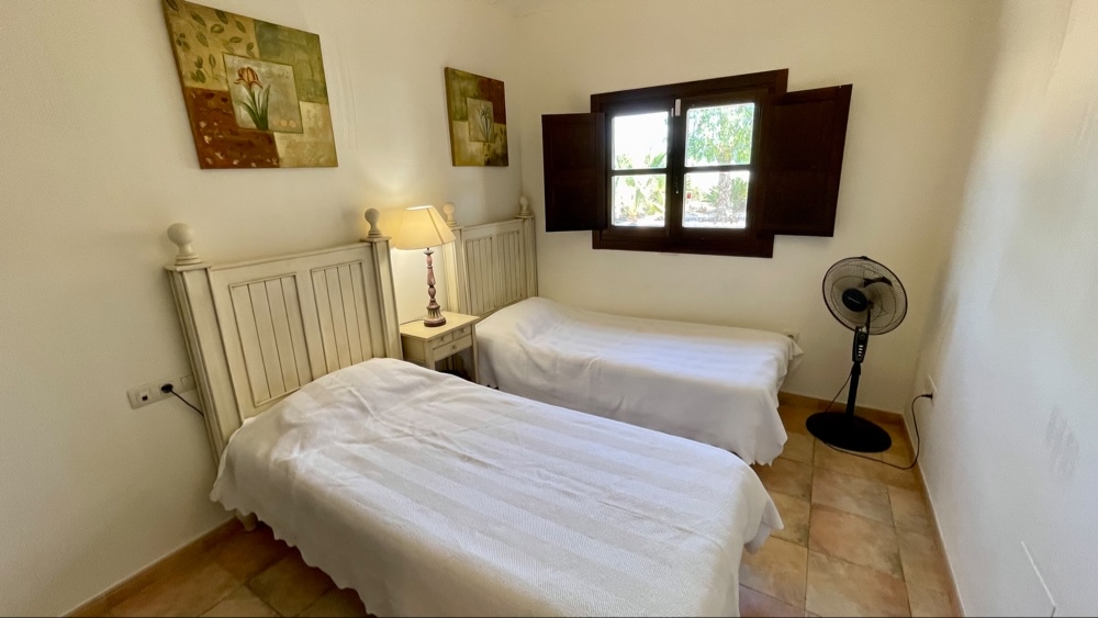 374.995 Euros