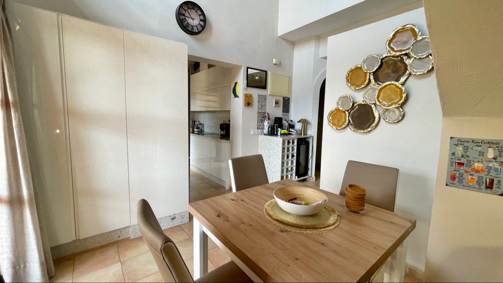 249.950 Euros