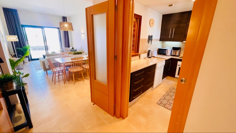 158.950 Euros