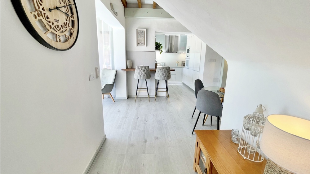 310.000 Euros