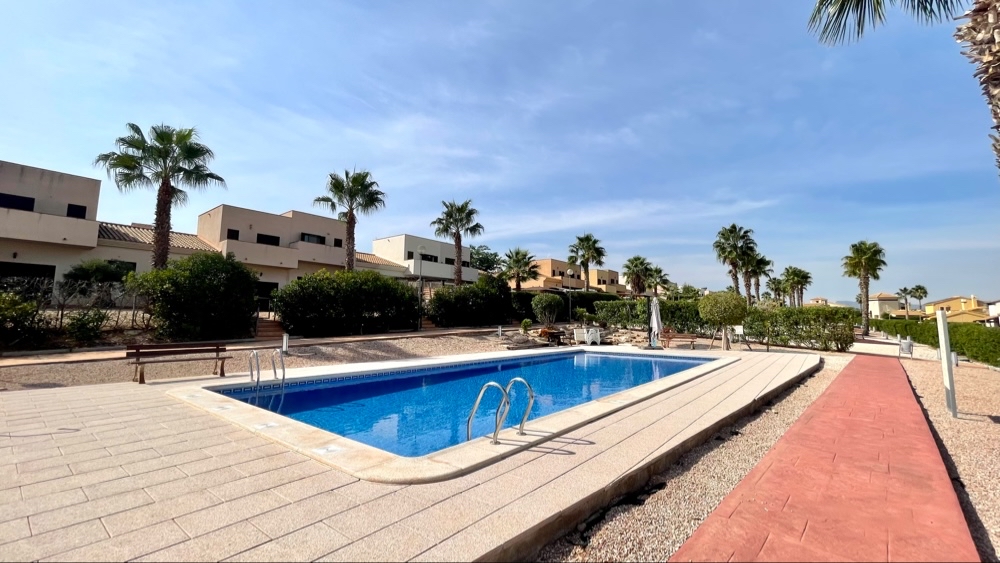235.000 Euros
