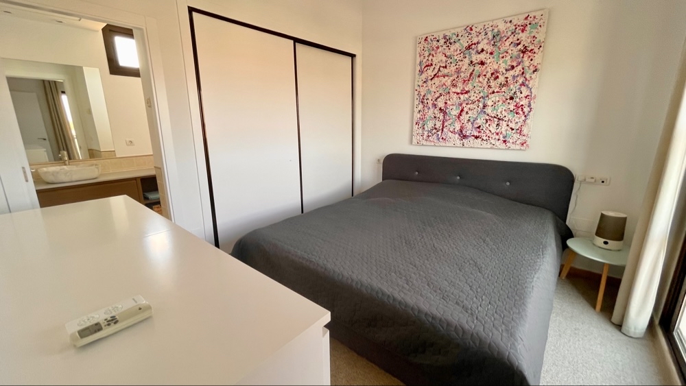 235.000 Euros