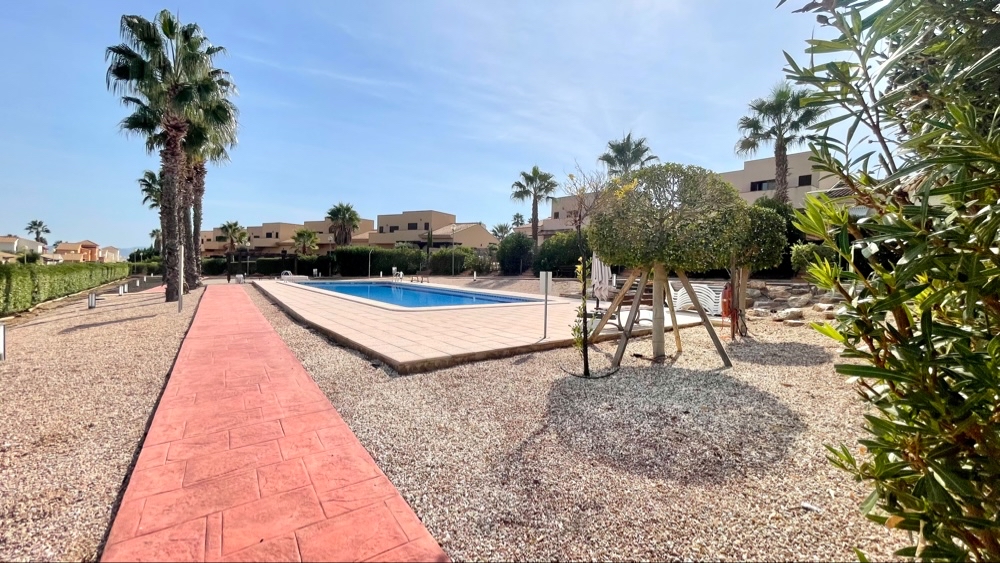 235.000 Euros