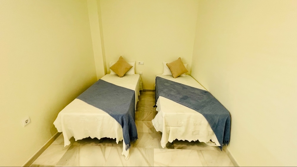 194.950 EUros