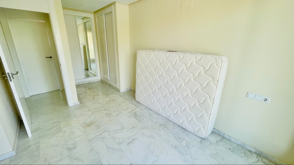 185.000 Euros
