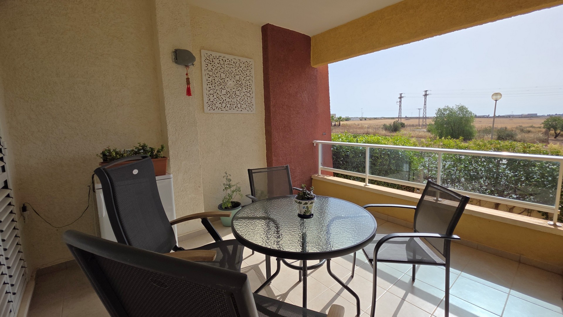 225.000 Euros