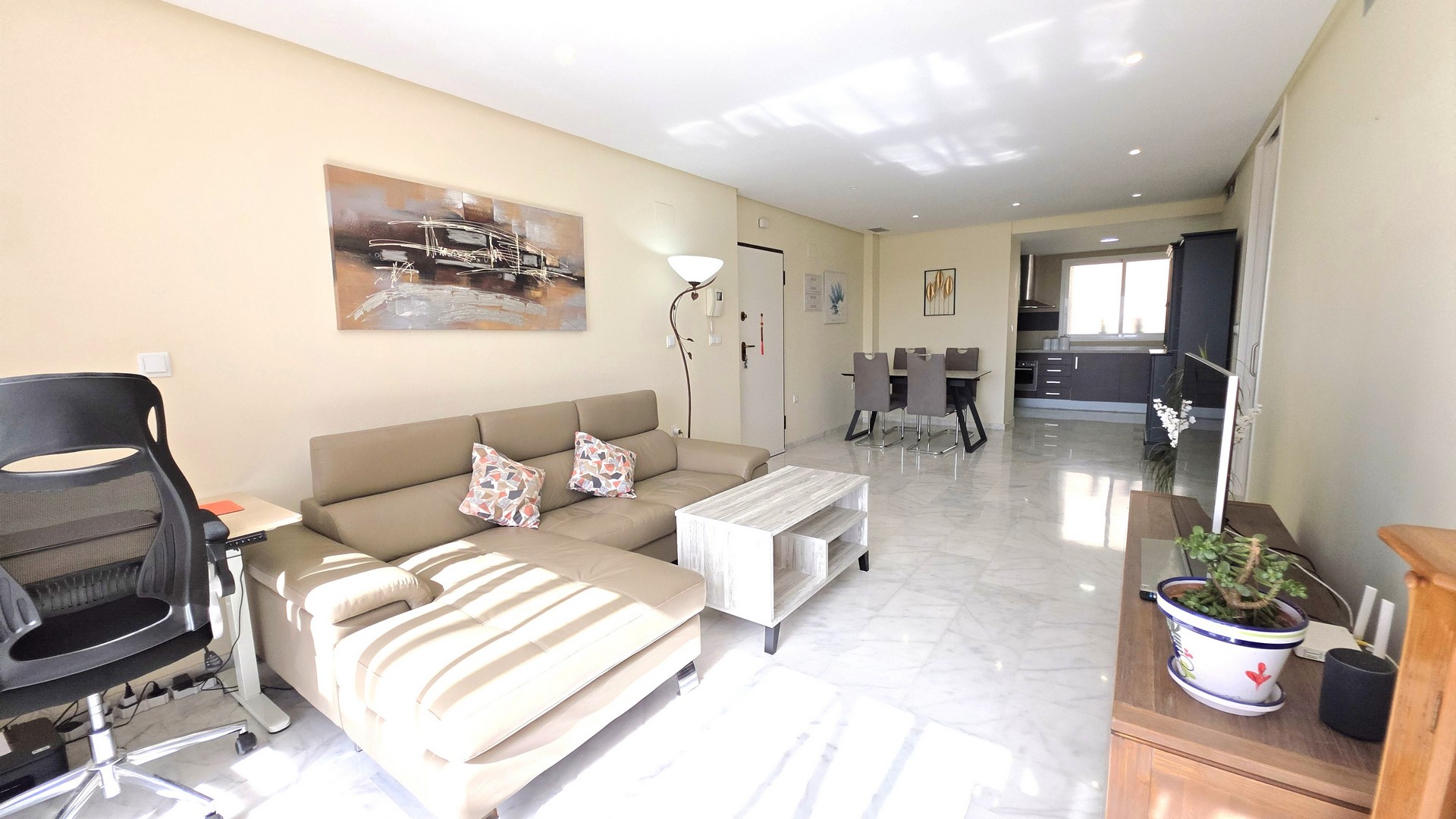 225.000 Euros