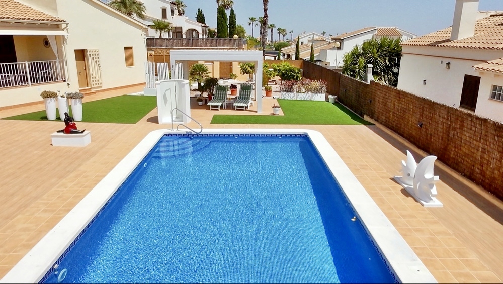 595.000 Euros