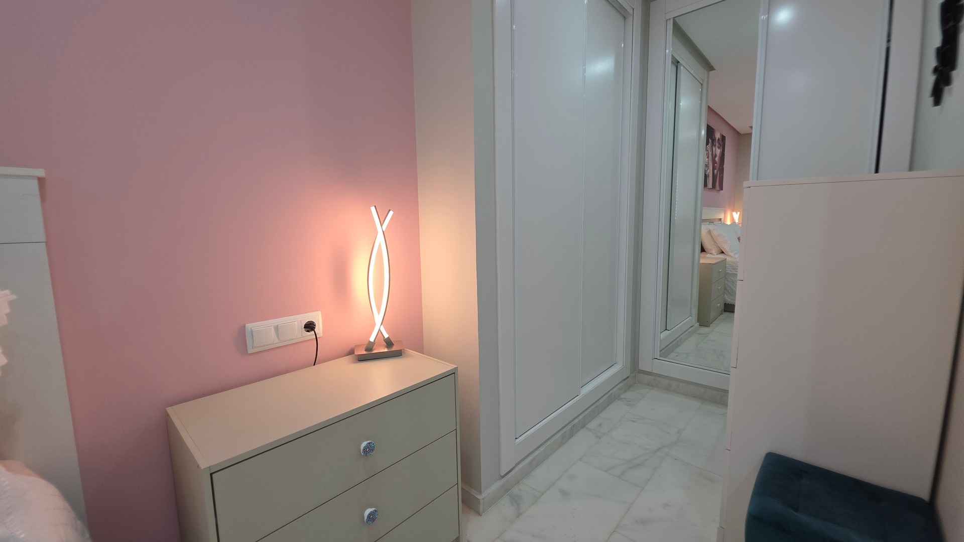 189.900 Euros