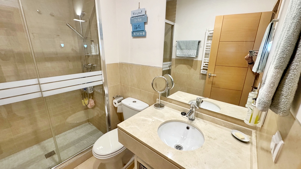 179.950 Euros