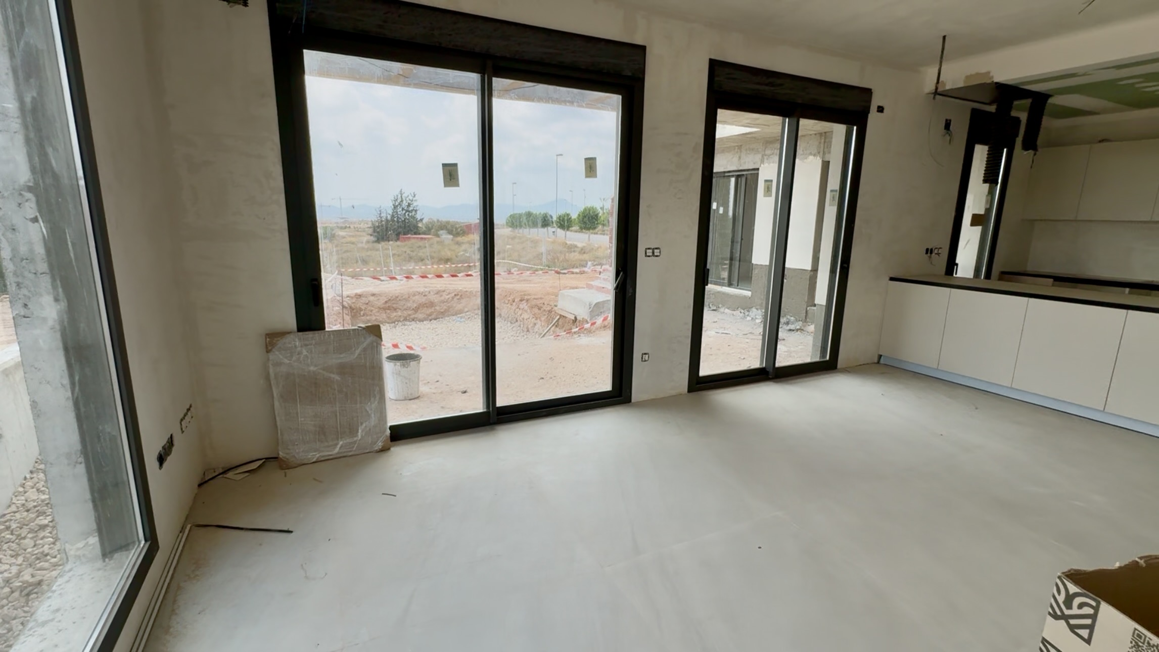 379.900 Euros