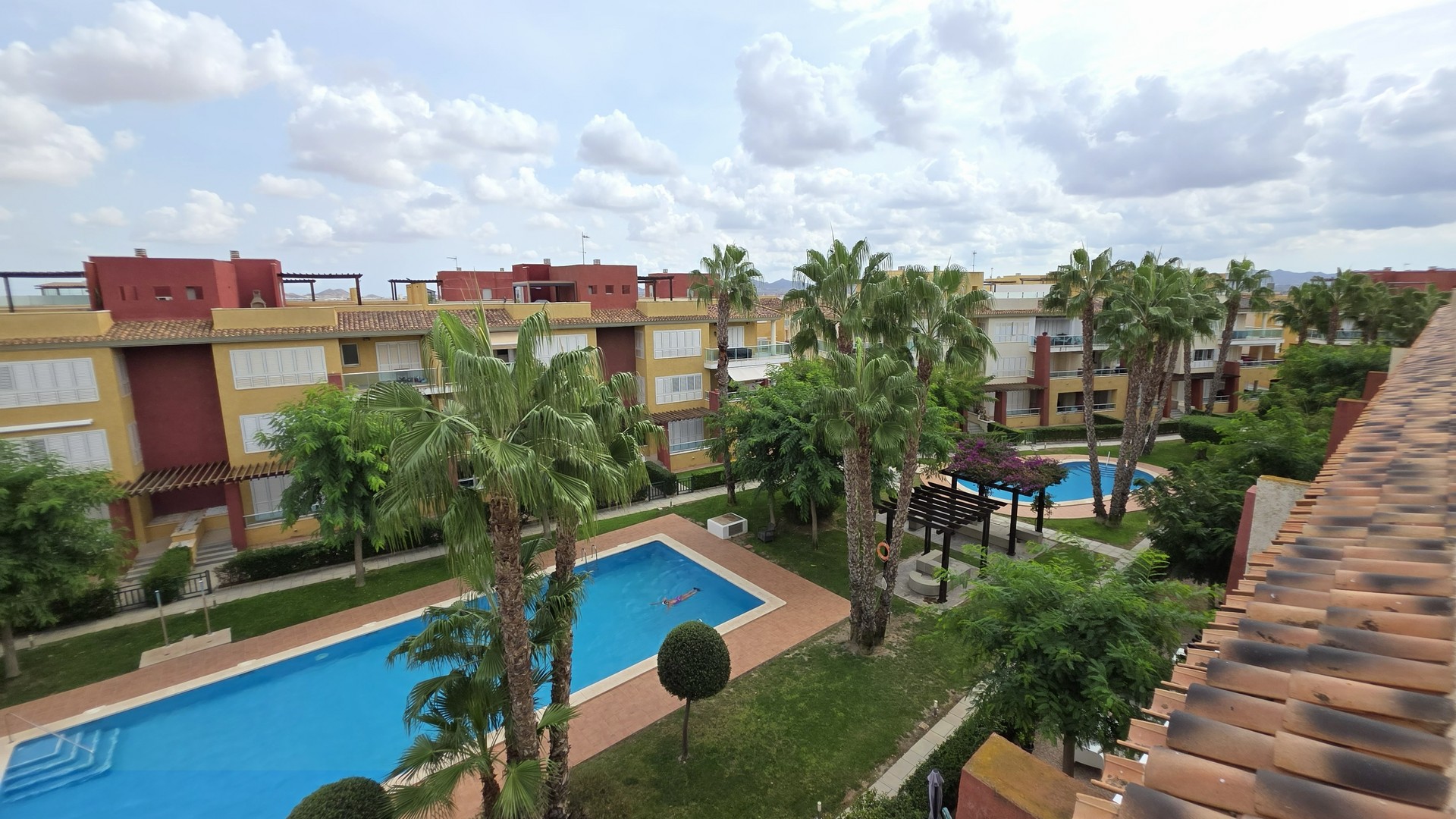 229.000 Euros