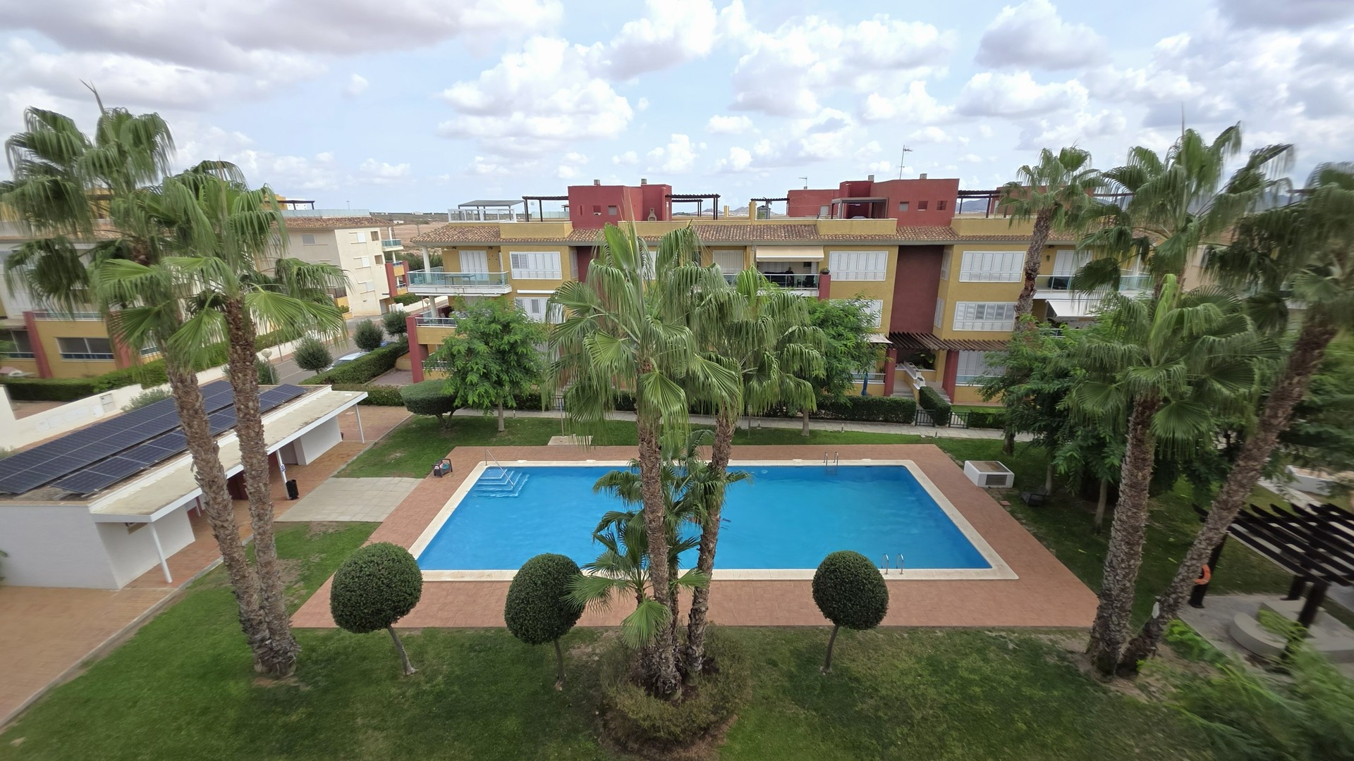 229.000 Euros