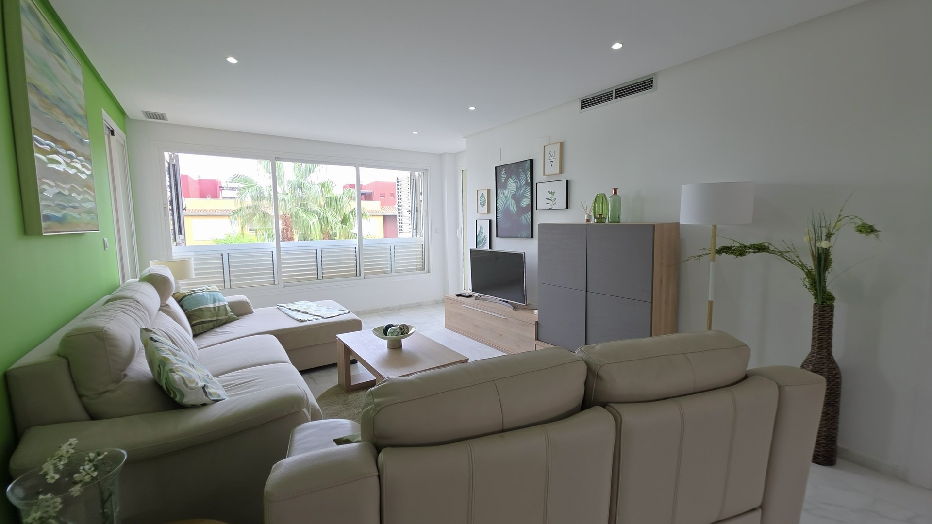 229.000 Euros